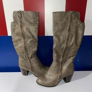 Worn one pleather boots, little flaw pictured!